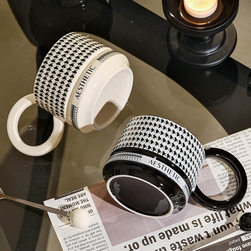 OEM/ODM Hepburn Style Black and White Mug Ceramic Cup Polka Dot Geometric Coffee Cup