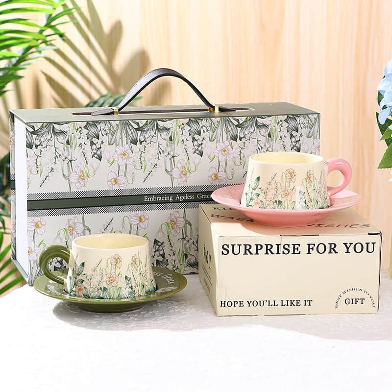 French Vintage Hand-painted Flower Coffee Cups and Saucers High-value Creative Delicate Ceramic Mug